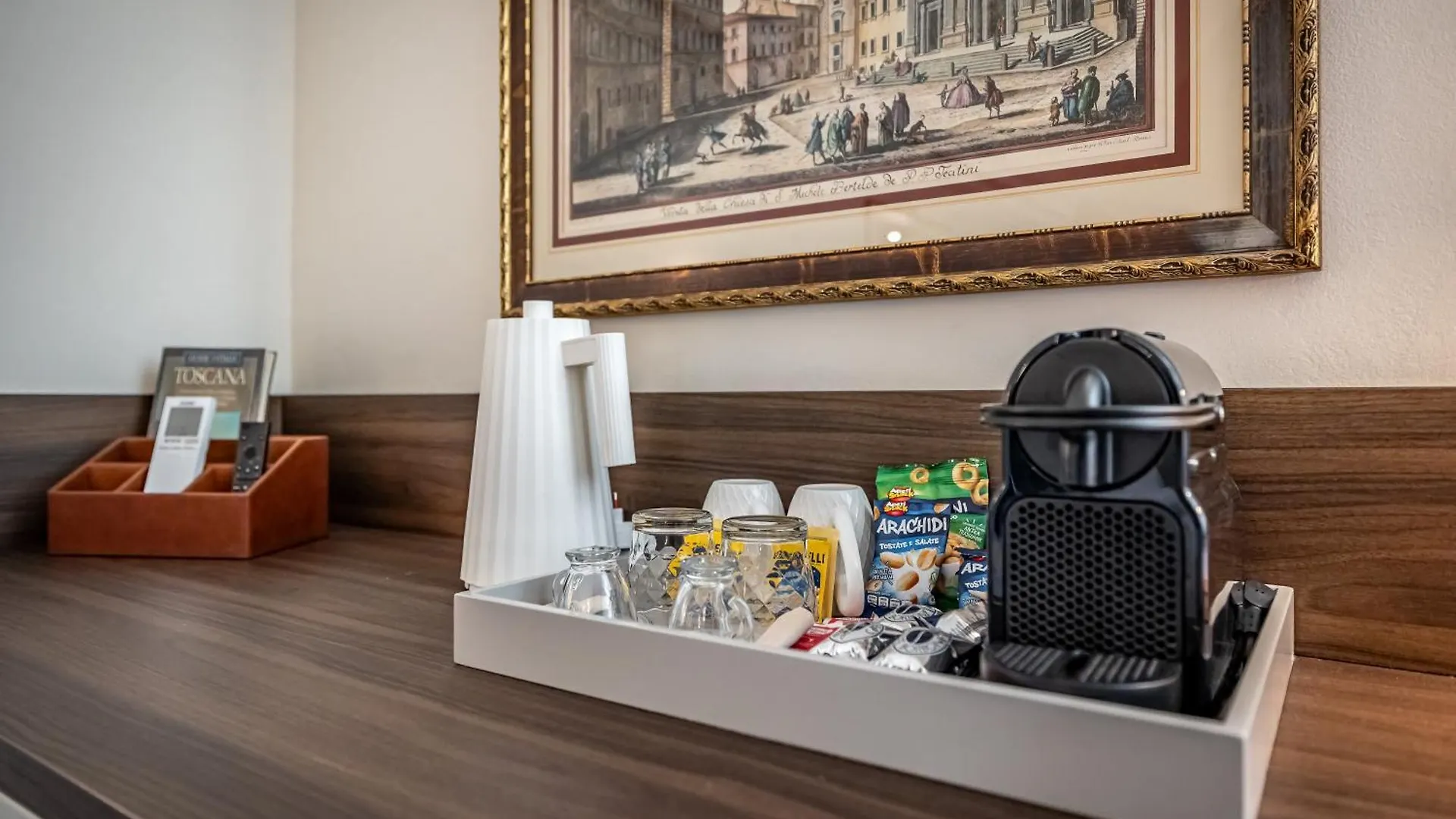 Aparthotel Dimora Collection - Le Corti - Boutique Luxury Suites In A Restored 13Th Century Convent, With Sauna And Gym (Adults Only) Florenz Italien