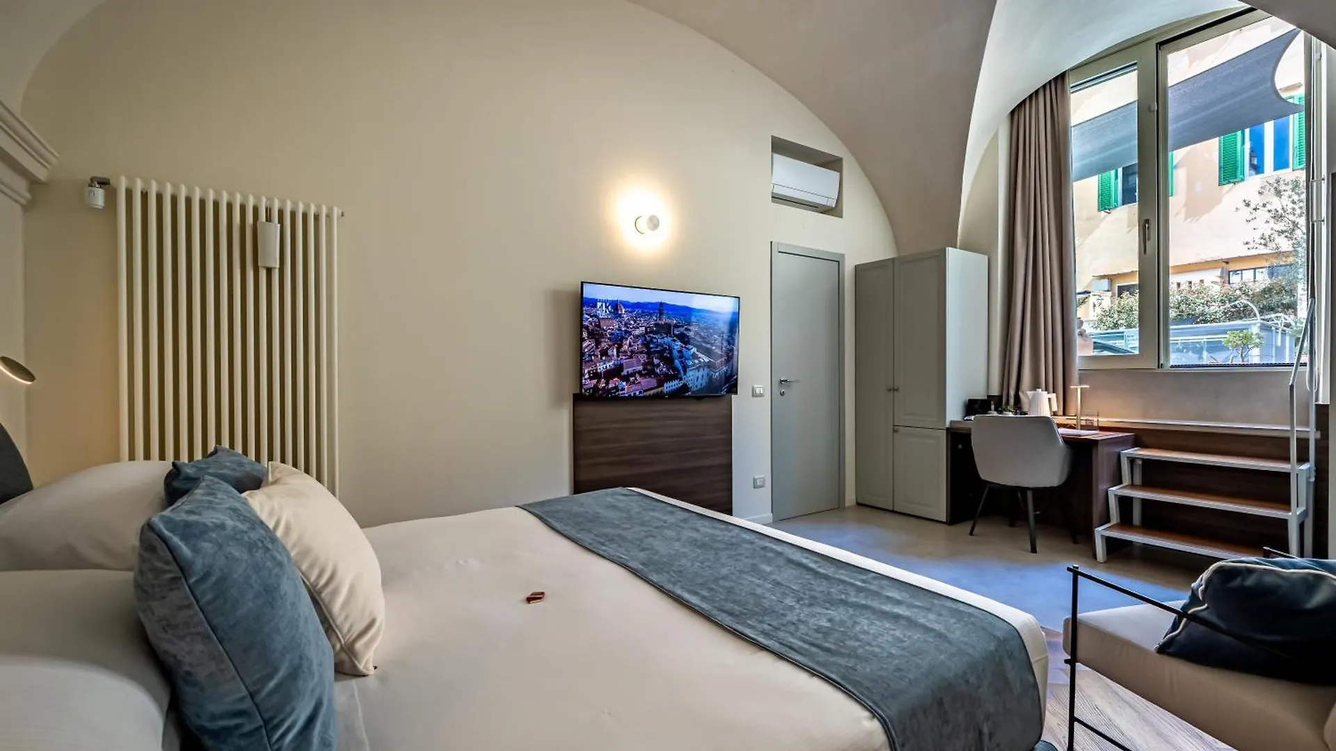 Dimora Collection - Le Corti - Boutique Luxury Suites In A Restored 13Th Century Convent, With Sauna And Gym (Adults Only) Florenz Aparthotel
